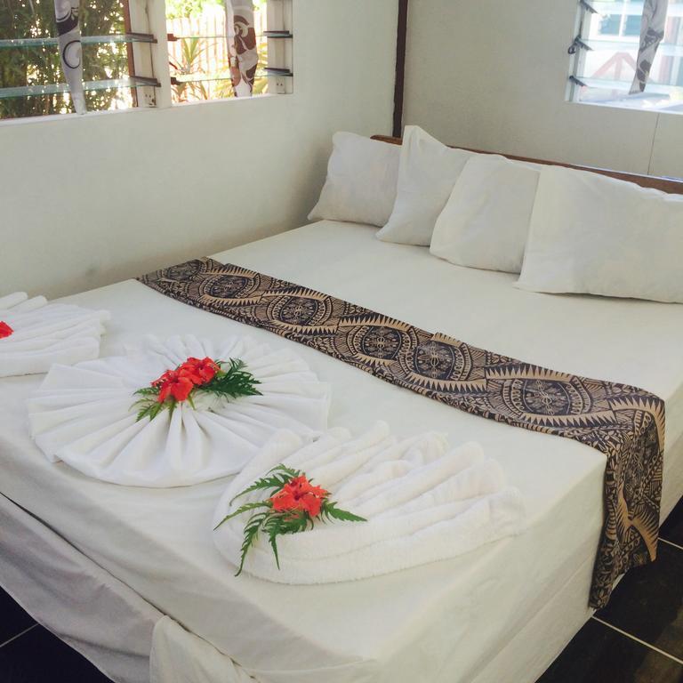 Готель Vacations Beach Fale Manase Номер фото