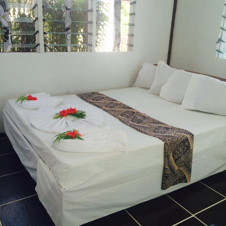 Готель Vacations Beach Fale Manase Номер фото