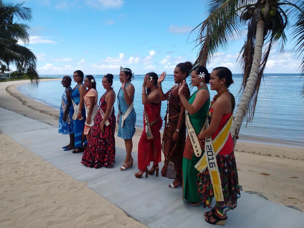 Готель Vacations Beach Fale Manase Екстер'єр фото