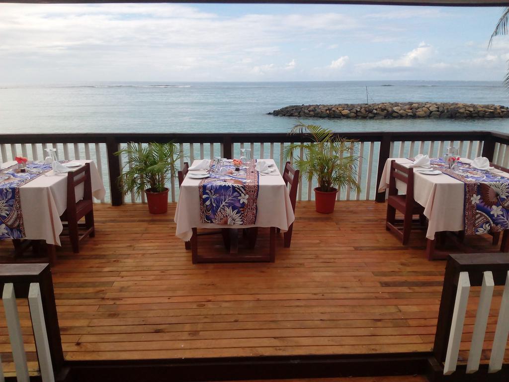 Готель Vacations Beach Fale Manase Екстер'єр фото