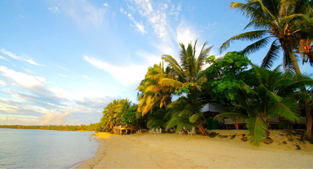Готель Vacations Beach Fale Manase Екстер'єр фото