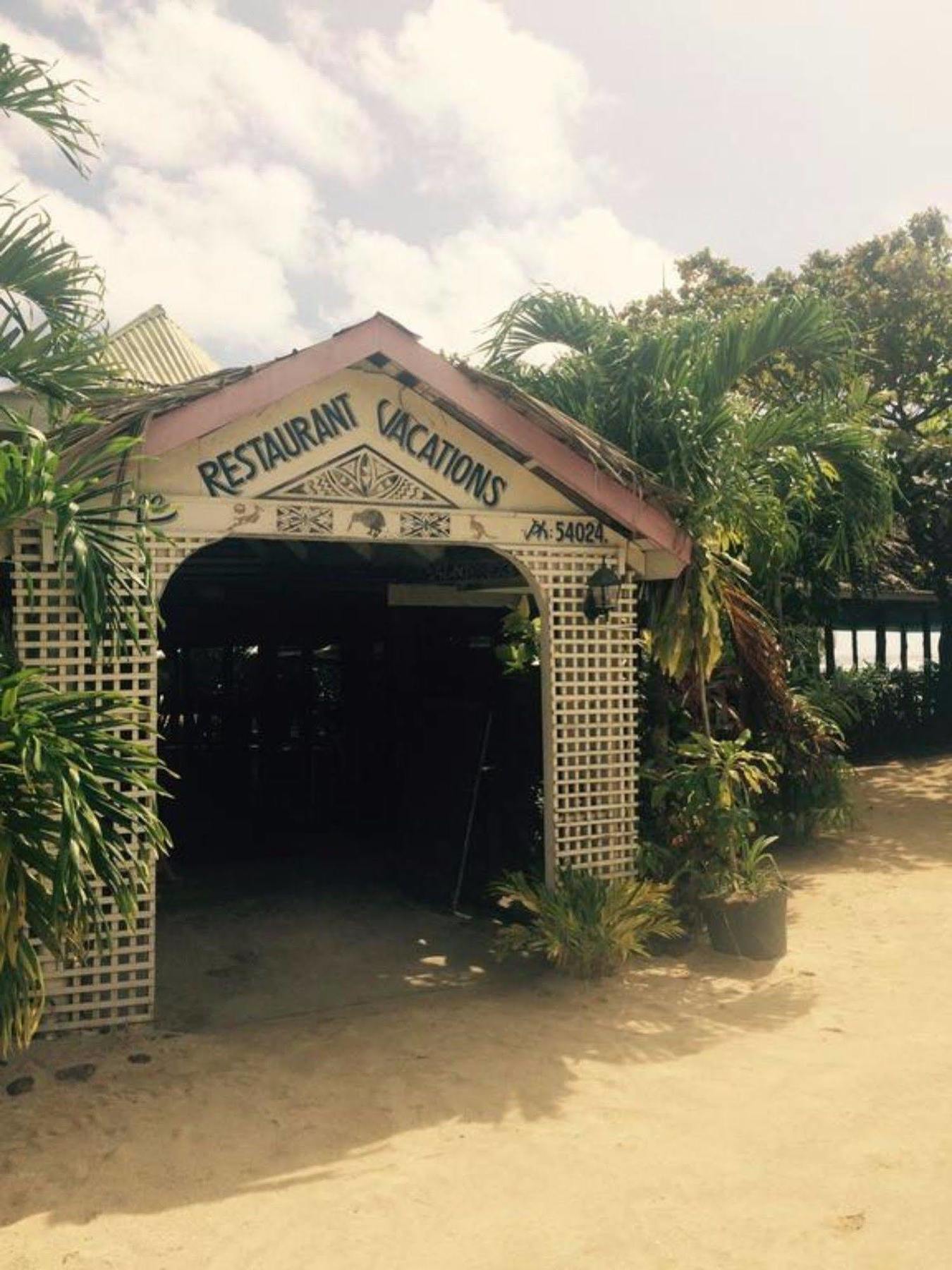 Готель Vacations Beach Fale Manase Екстер'єр фото